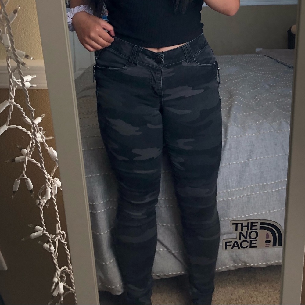 DEMOCRACY Camo Jeans